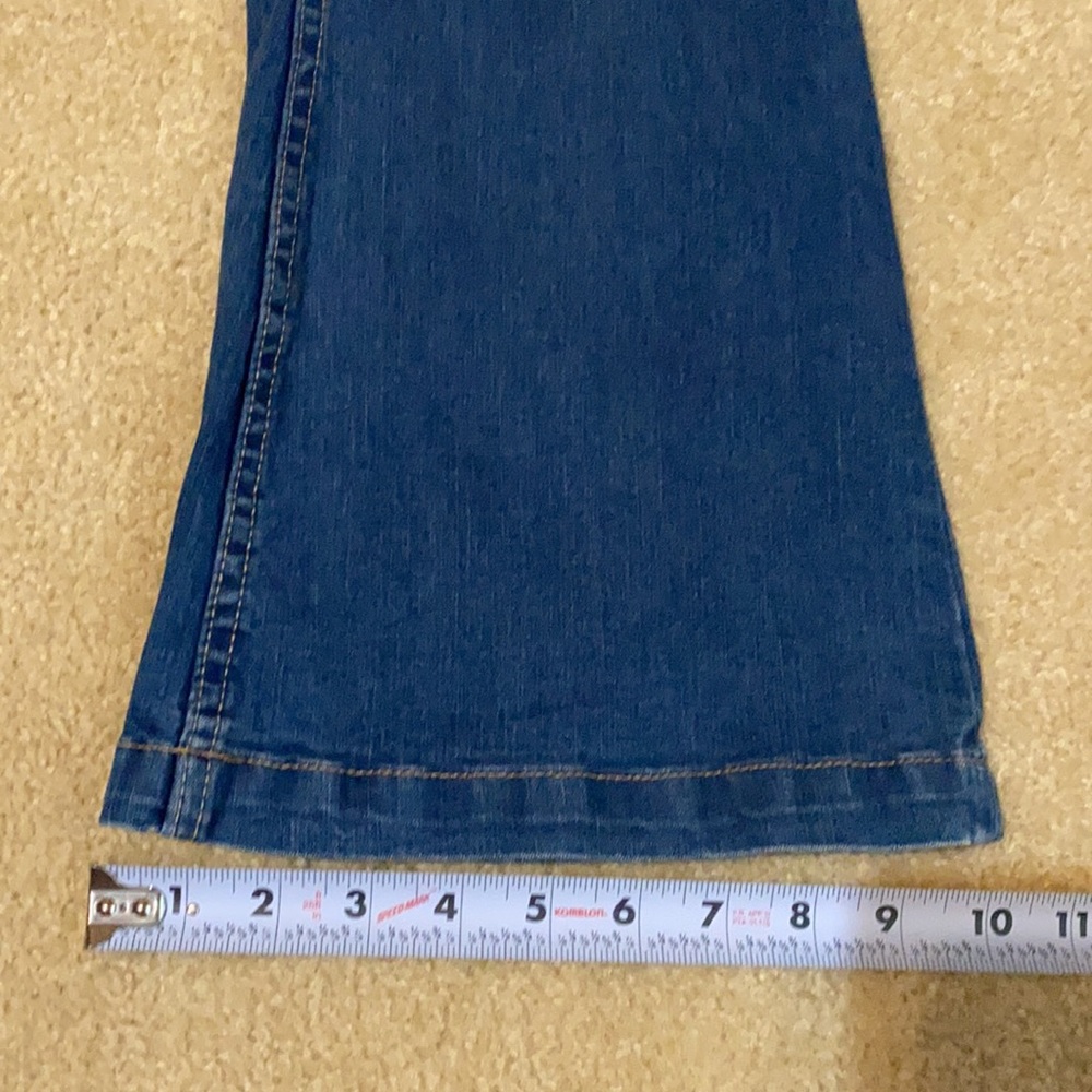 Roxy Jeans - Picture 9 of 11